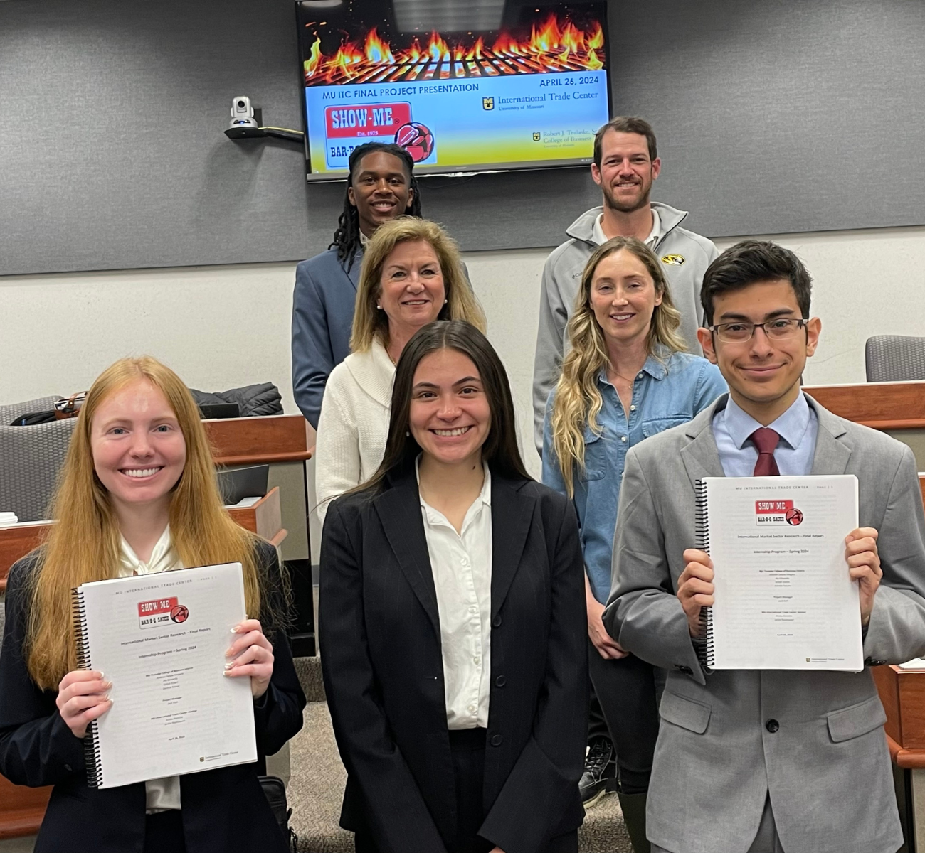 Group of ITC students pose for a photo