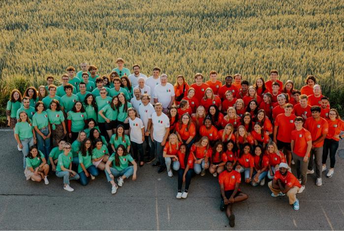 Members of the Summer 2022 congregation from the Bergamo summer program gather