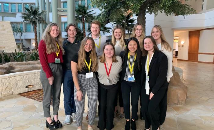 Members of the Delta Sigma Pi group.